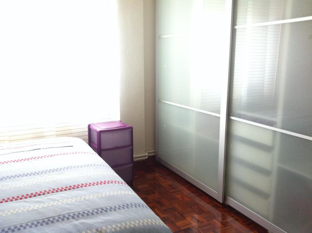 Отель Sunny Apt Close To University With Parking And Wifi Сантандер Экстерьер фото