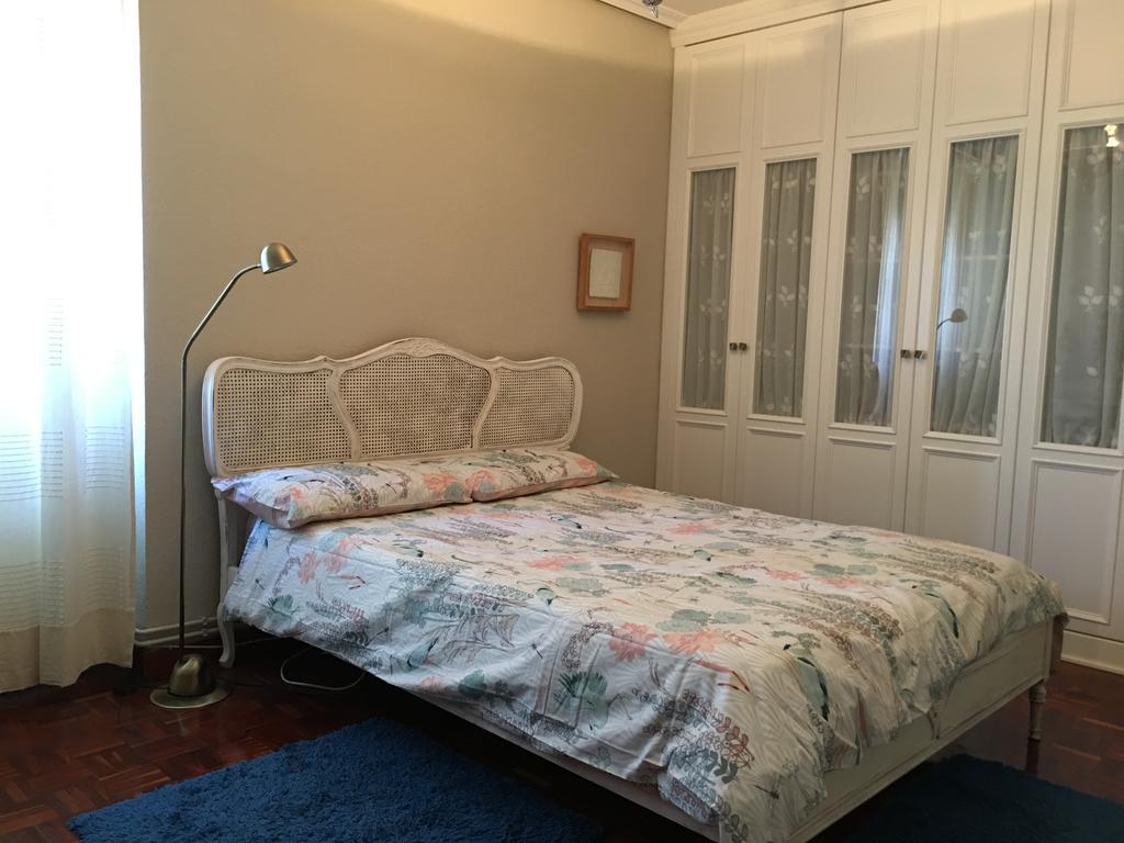 Отель Sunny Apt Close To University With Parking And Wifi Сантандер Экстерьер фото